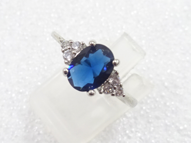 JAPANESE KIMONO / ANTIQUE COLORED STONE RING (SIZE 14)